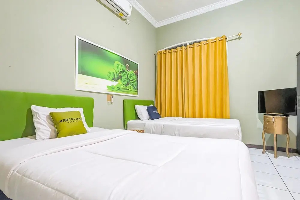 Urbanview Alza by RedDoorz