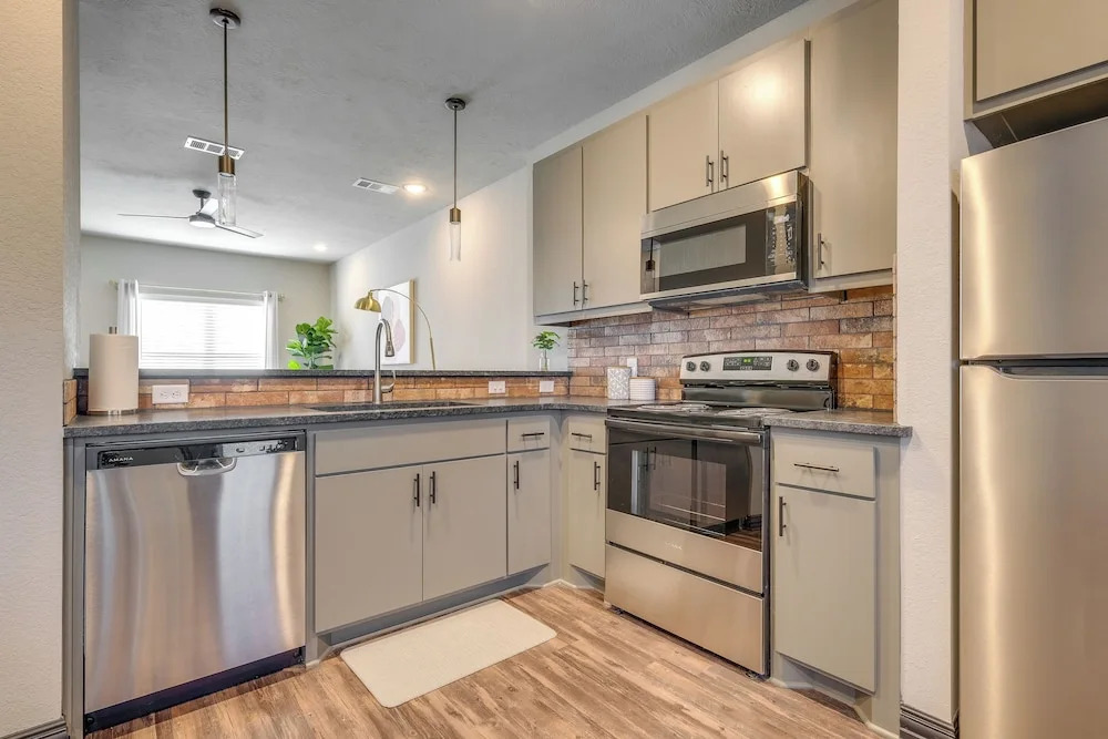 Newly Built 'corner Hideaway' 3 Mi to Texas A & M