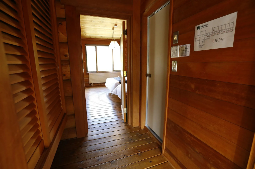 Reposer Hakuba Hotel and Offsite Villa
