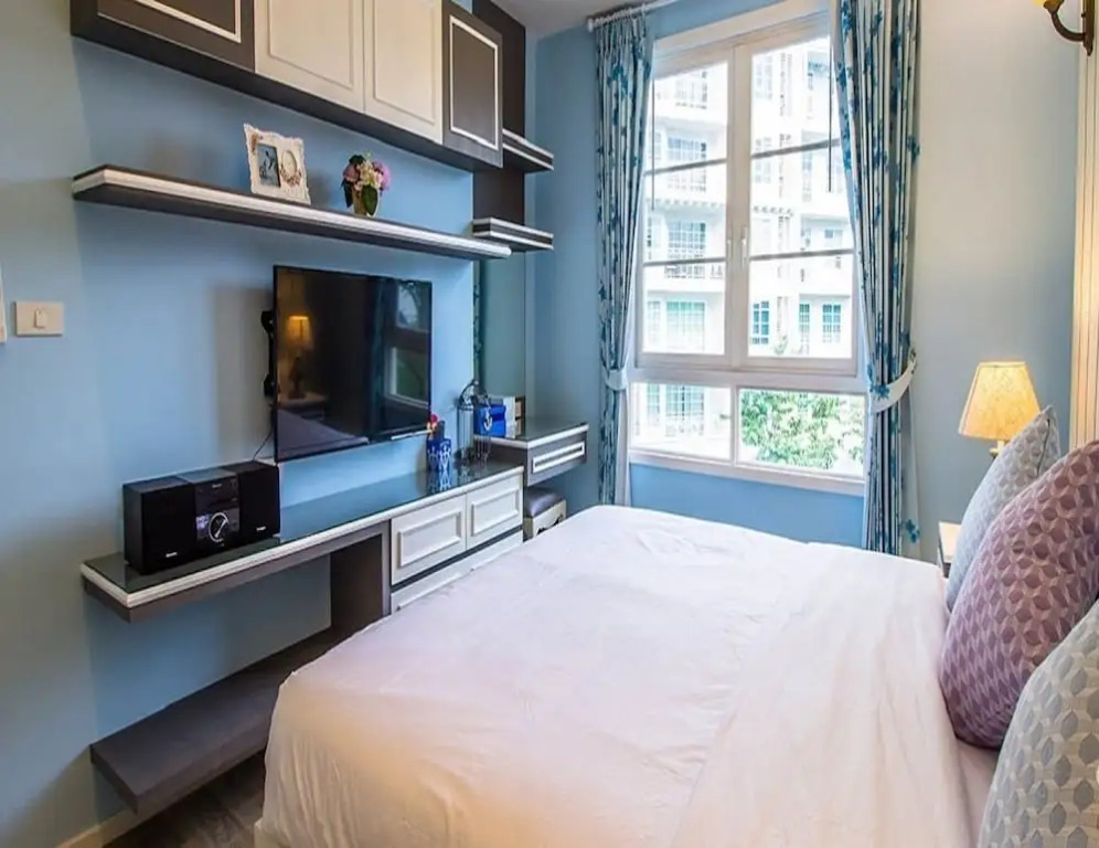 Summer Huahin Condo 2 Bedrooms Pool View Classic Room