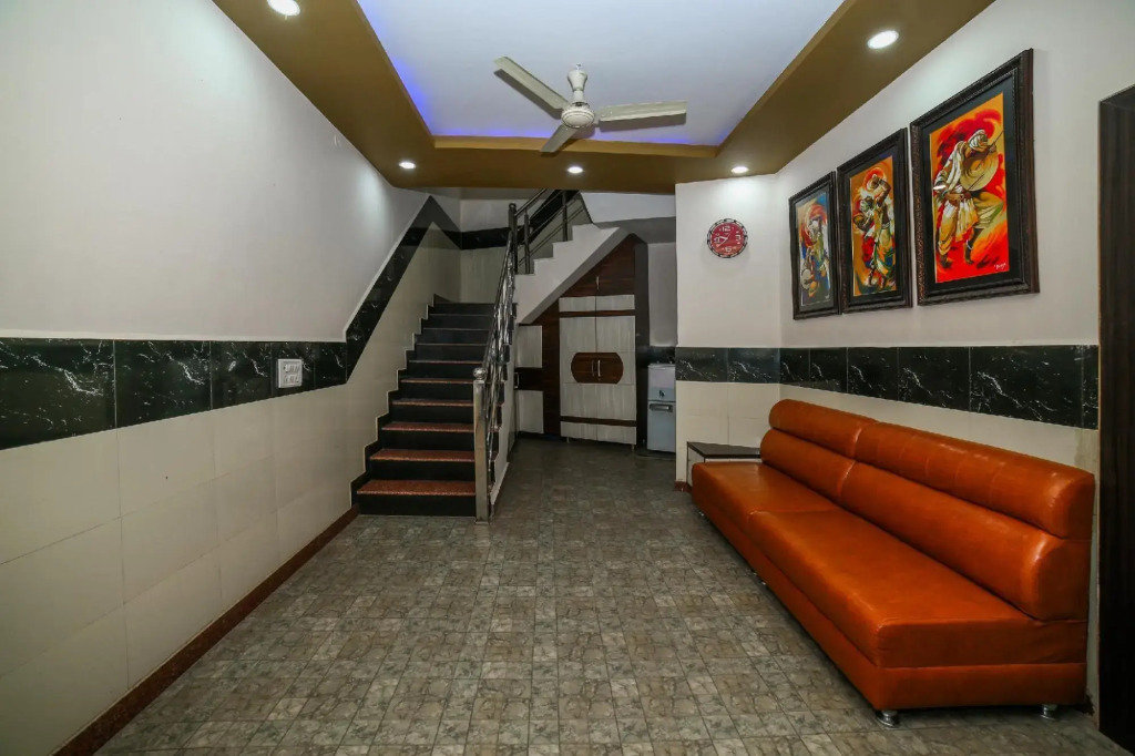 OYO 18650 Sanskar Guest House