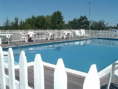 Eagle's Lodge Motel