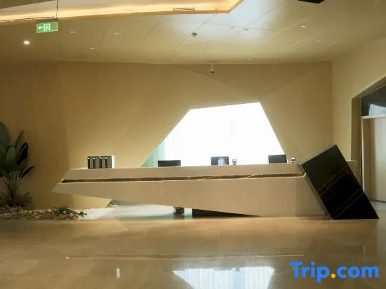 Longshun Hotel