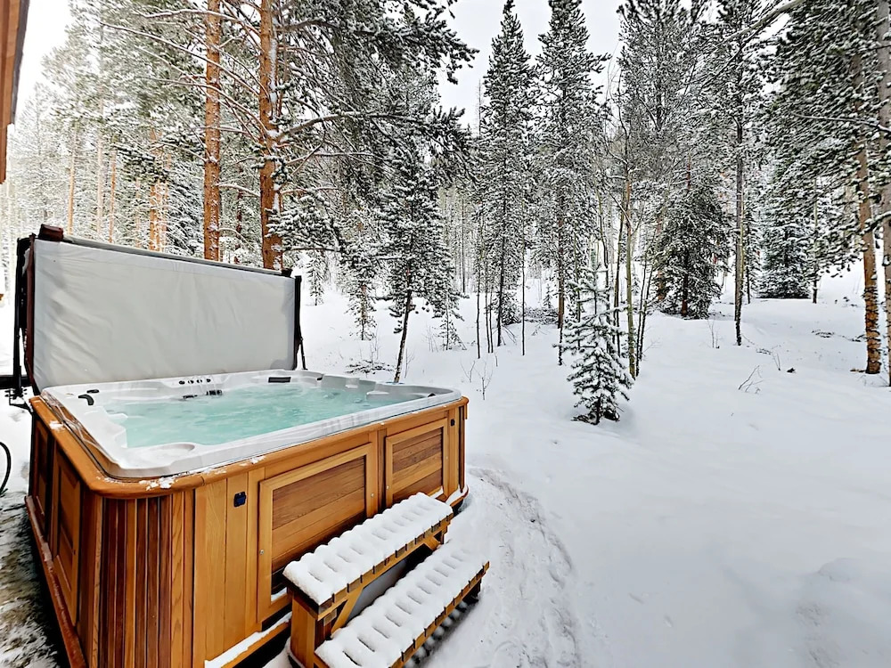 Mountainside Keystone Home by RedAwning