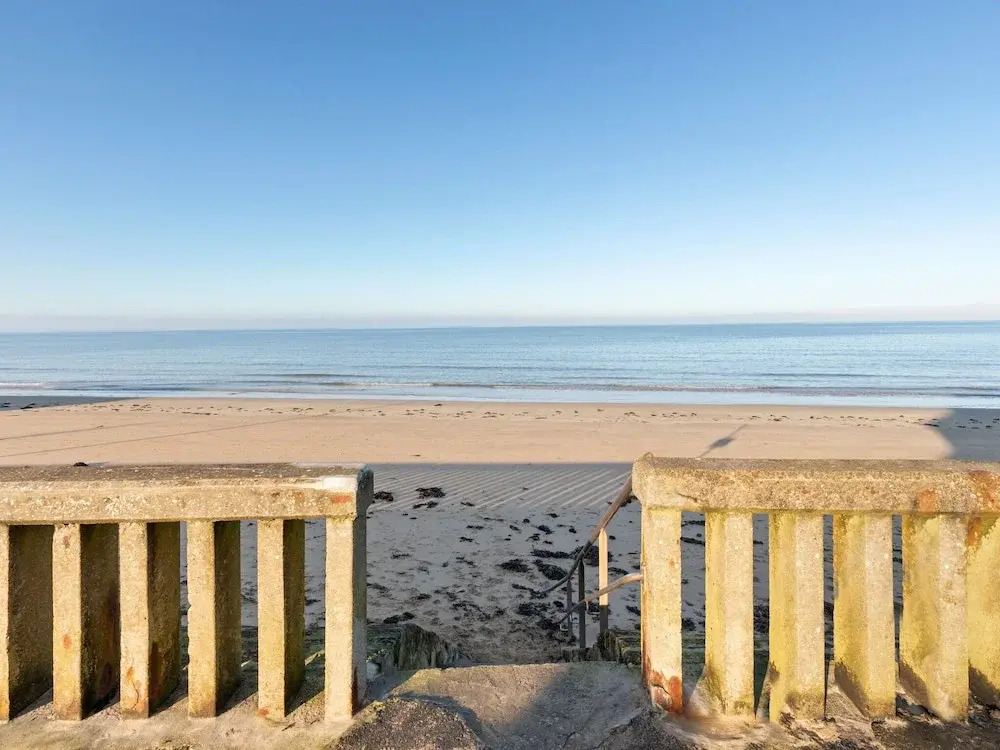 Cozy Apartment in Maisy near Sea