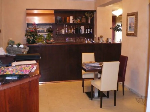 Hotel Oasis
