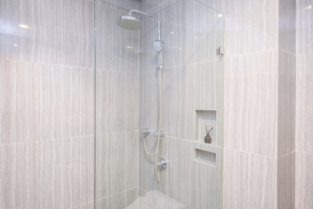 Chic And Homey 2Br At Capitol Suites Apartment