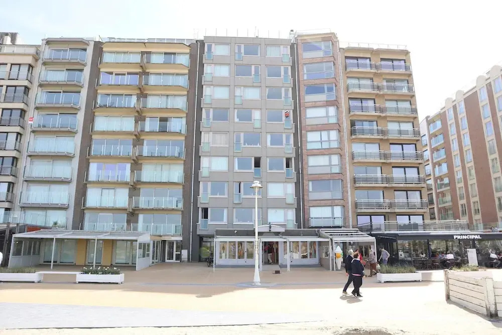 Apartment in Nieuwpoort by the Beach
