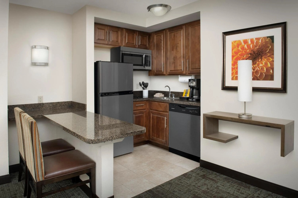 Staybridge Suites Greenville I-85 Woodruff Road by IHG