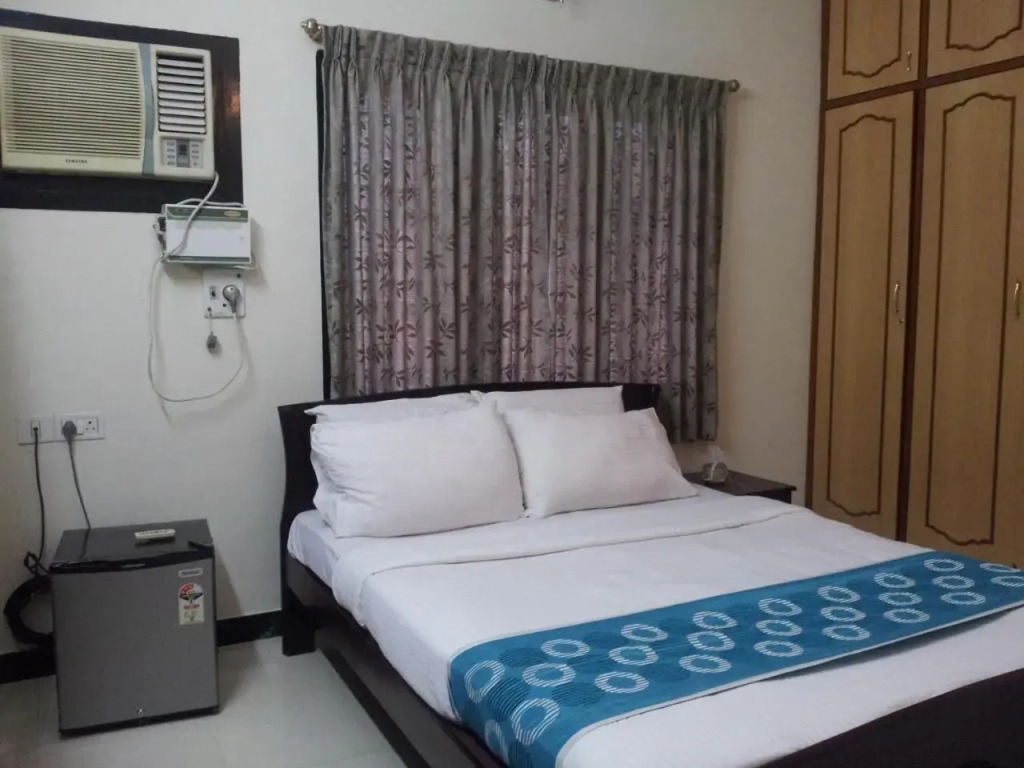Roshini Serviced Apartments