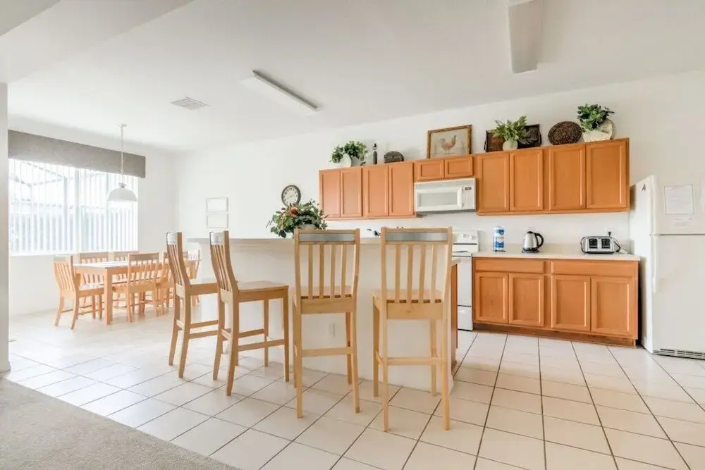 Beautiful Legacy Park 5 Bedroom Home