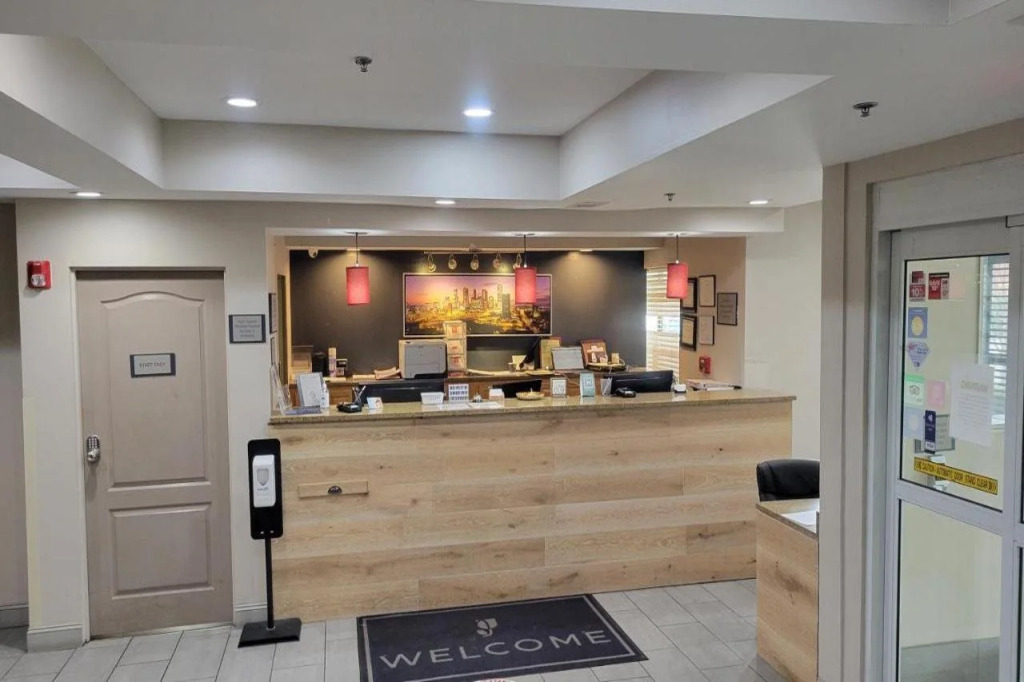 Country Inn & Suites By Radisson, McDonough, GA
