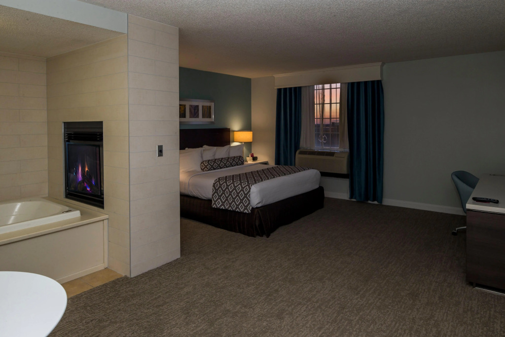 Crowne Plaza Hotel and Suites Pittsburgh South by IHG