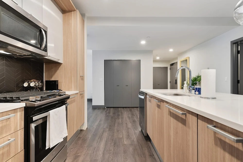 Group Stay 3 Modern 2BR Units Great Amenities