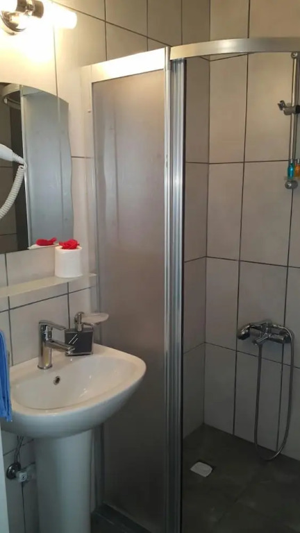 Yasmin Otel