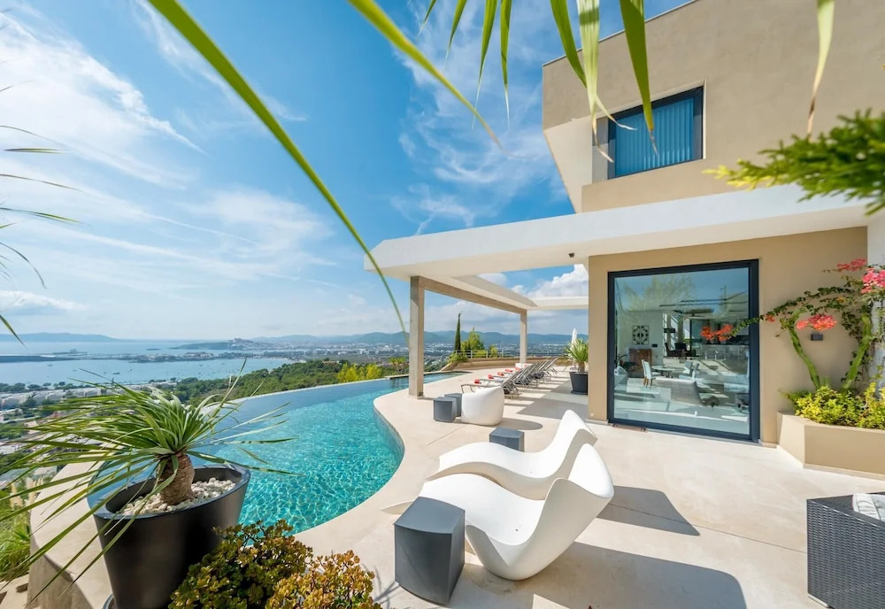 Villa Hilltop