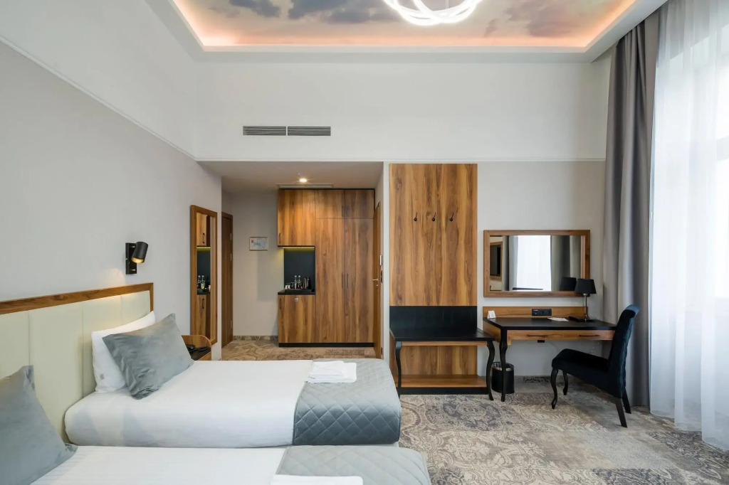 Sky Hotel Kraków