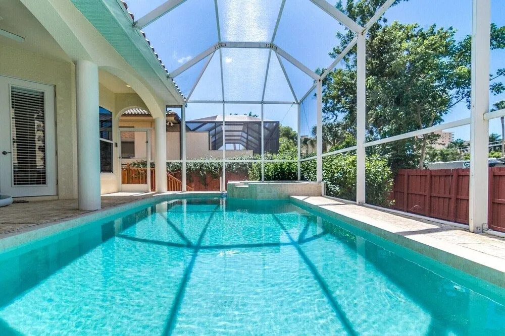 816 Seagrape Home 3 Bedrooms 2 Bathrooms Home