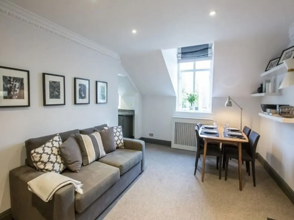 Eson2 - Bolton Gardens Lodge