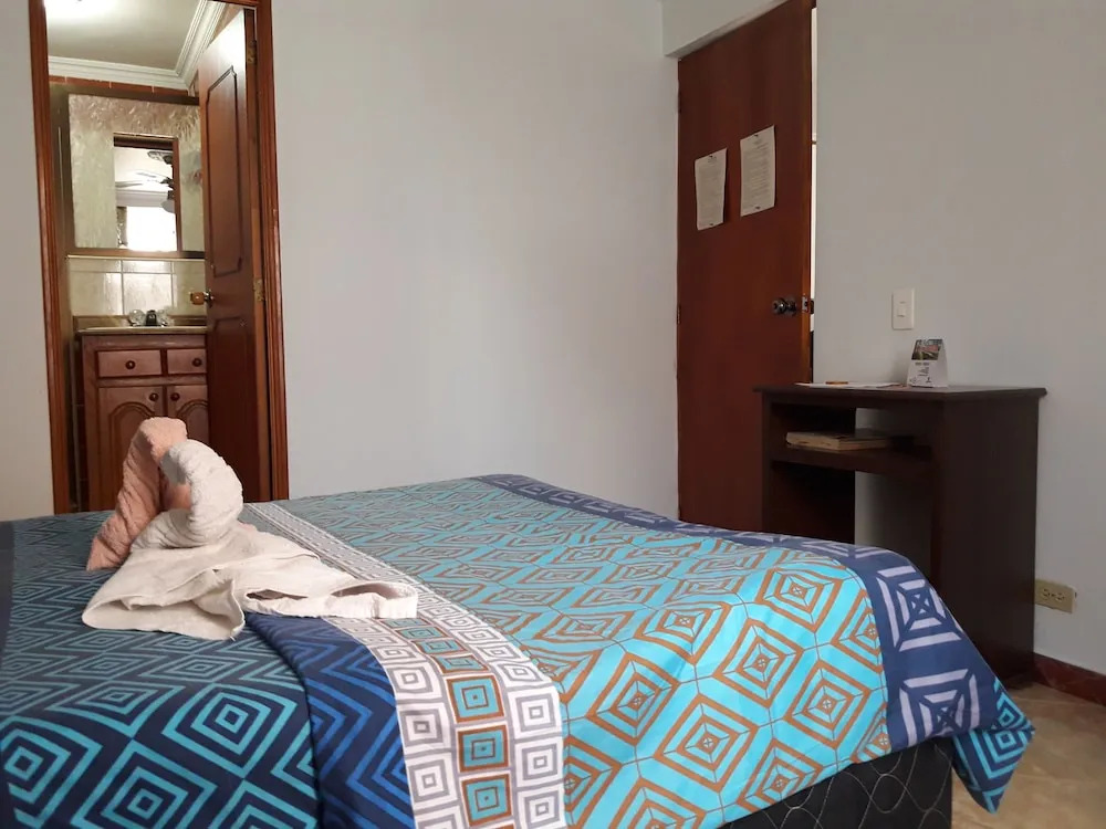 ApartaHostels