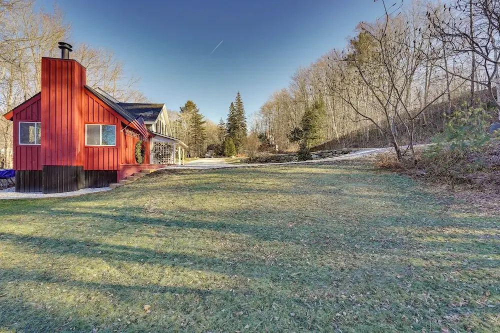 Inviting Chittenden Apartment Near Pico Mountain!