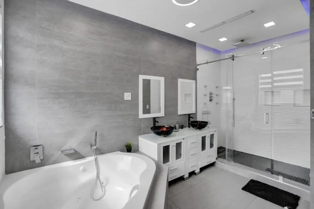 4 Br Designer Home Next To Shul And Community Pool 4 Bedroom Villa