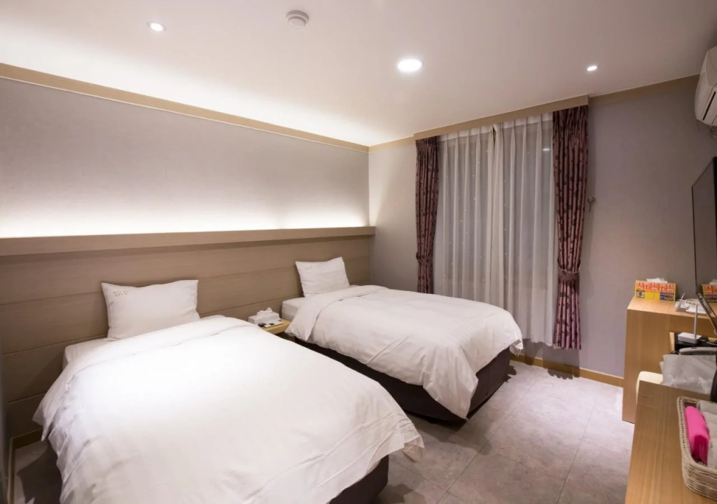 Hotel Bom