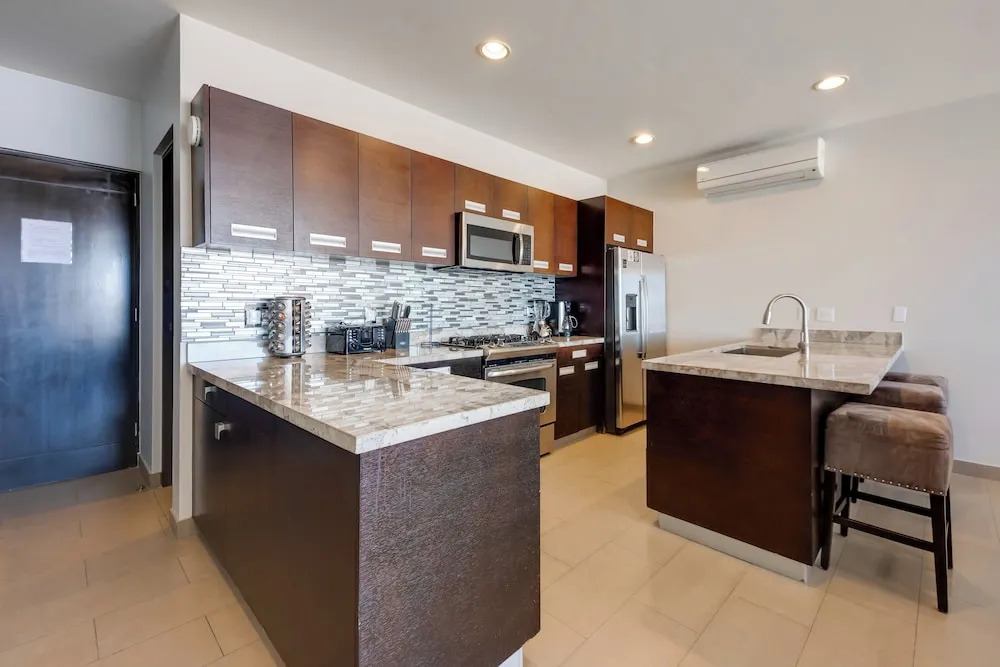 Cabo Pedregal Condo: Ocean View & 2 Infinity Pools