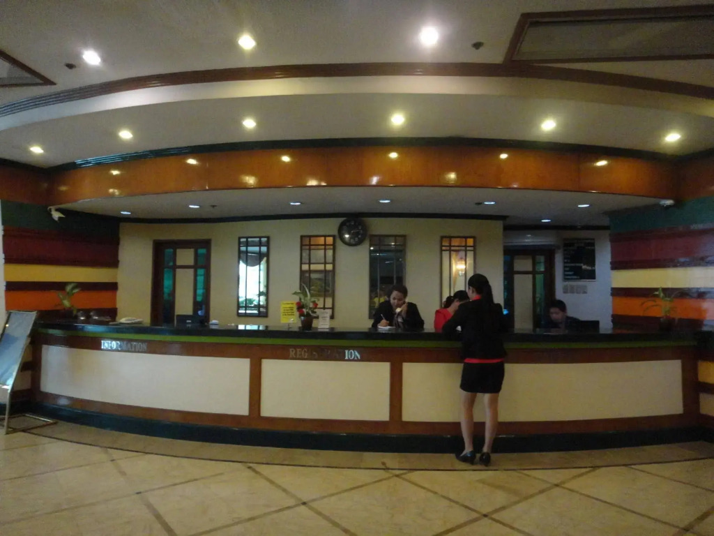 Holiday Plaza Hotel - Cebu
