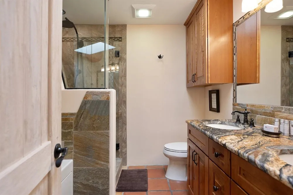 2bd Wisteria