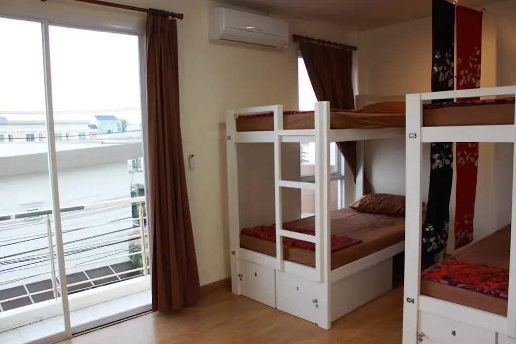 Ananas Phuket Hostel