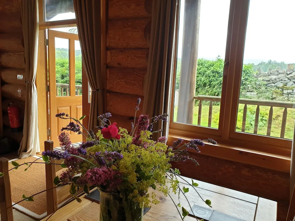 Newland Valley Log Cabins