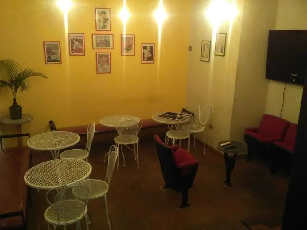 Black Cat Hostel