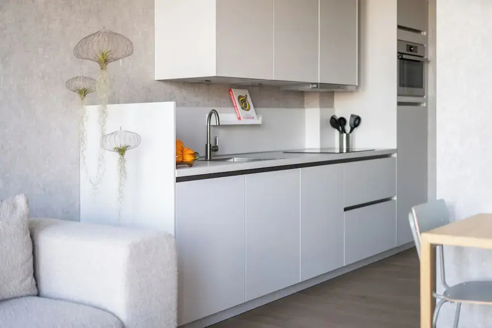 348 Suites Short Stay