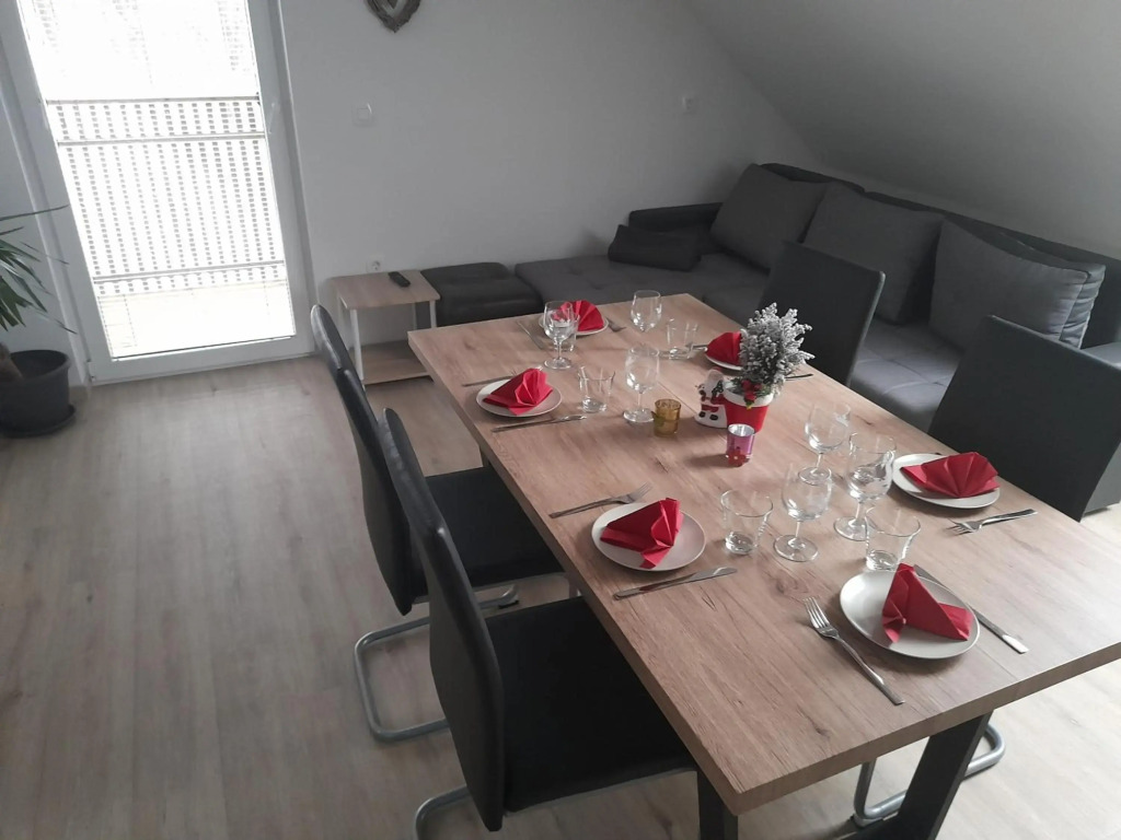 APARTMAJI GORENC
