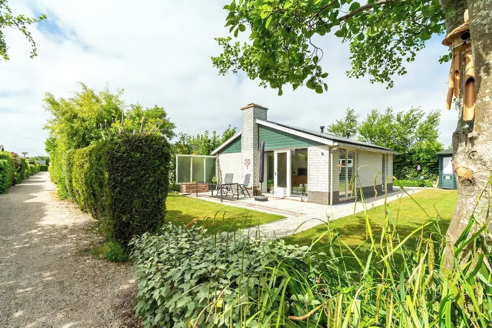 Holiday Home near Petten Beach with Pool