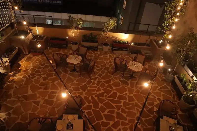 Divik Aparthotel ISBT Near Rani Kamlapati Habibganj