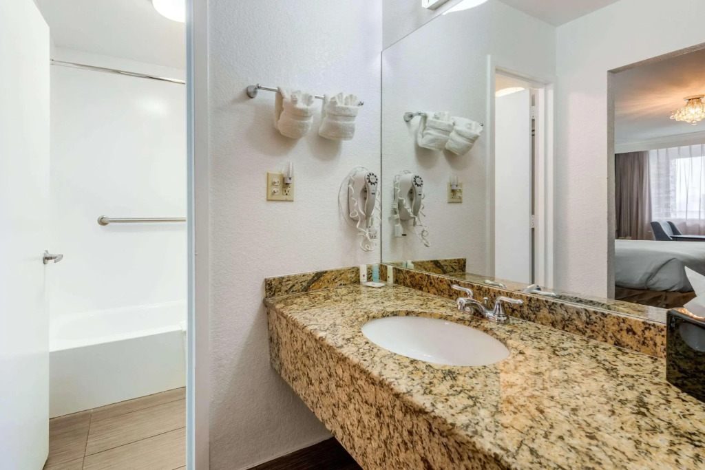 Quality Inn and Conference Center Tampa-Brandon