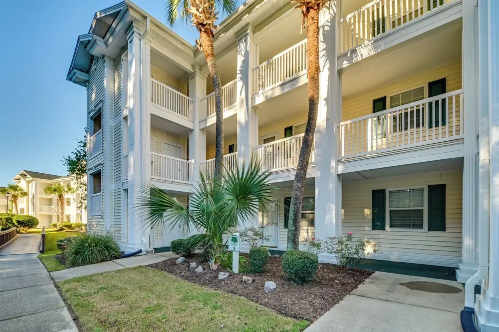 Myrtle Beach Oasis w/ Pool & Private Balcony!