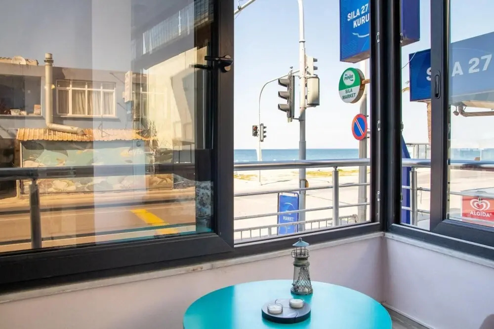 Colorful Flat With Sea View Near Sea in Guzelbahce