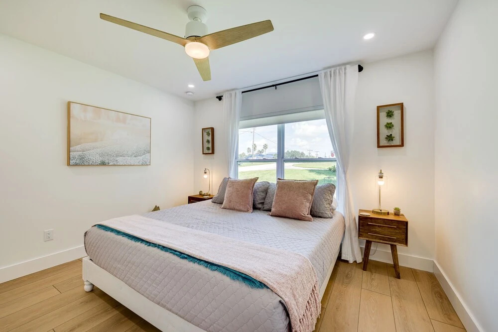 St Augustine Home w/ Patio - 1 Mi to Beaches!