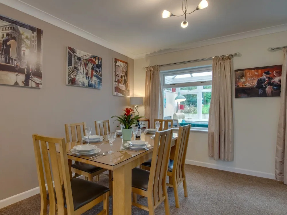 Detached Holiday Home With Cosy Interior, Large Garden and Unique BBQ hut