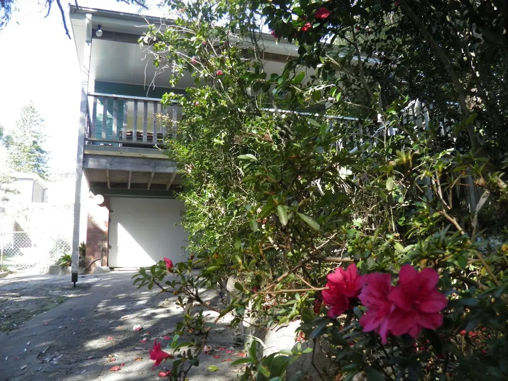 Azalea, 17 Boulder Bay Road