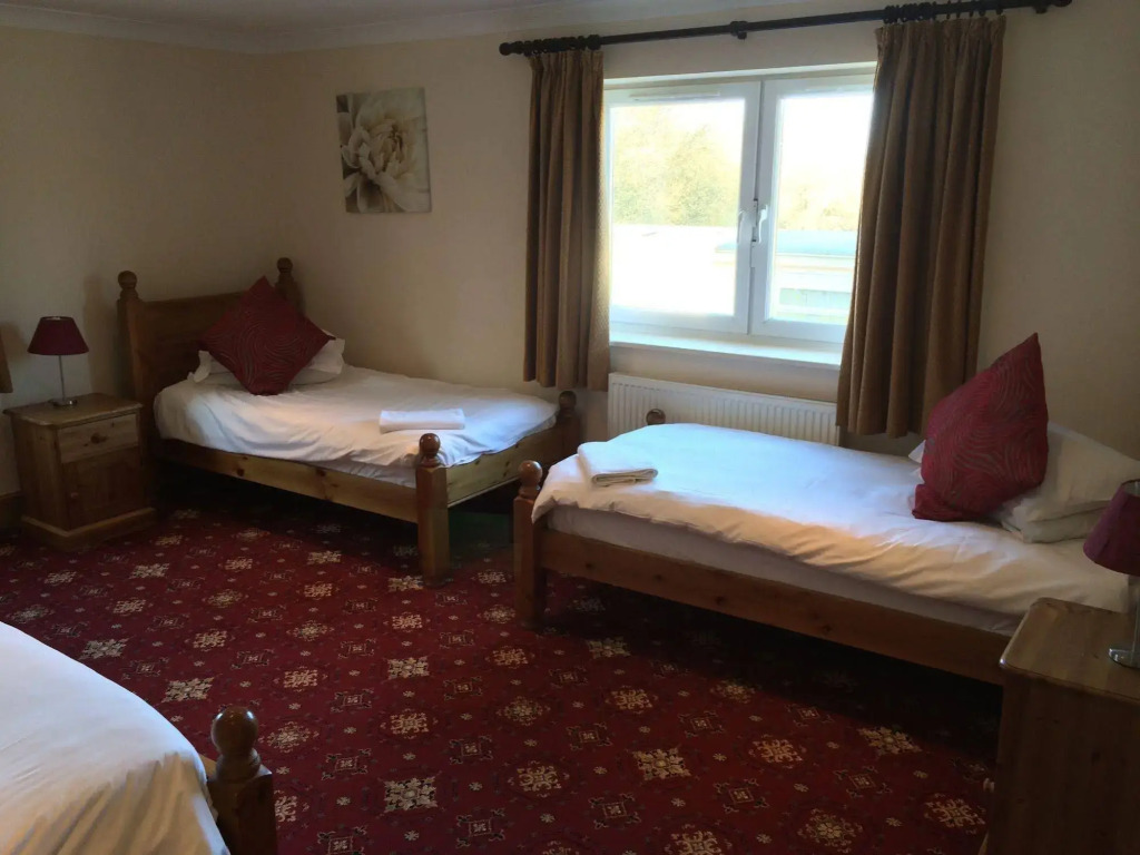 Hunters Lodge Inn