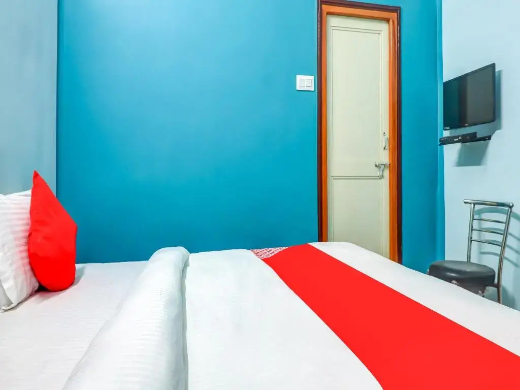 OYO Flagship 80502 Hotel Triveni