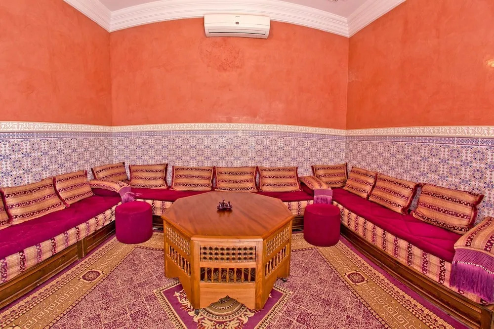 Apartment with 3 Bedrooms in Marrakesh, with Pool Access, Enclosed Garden And Wifi