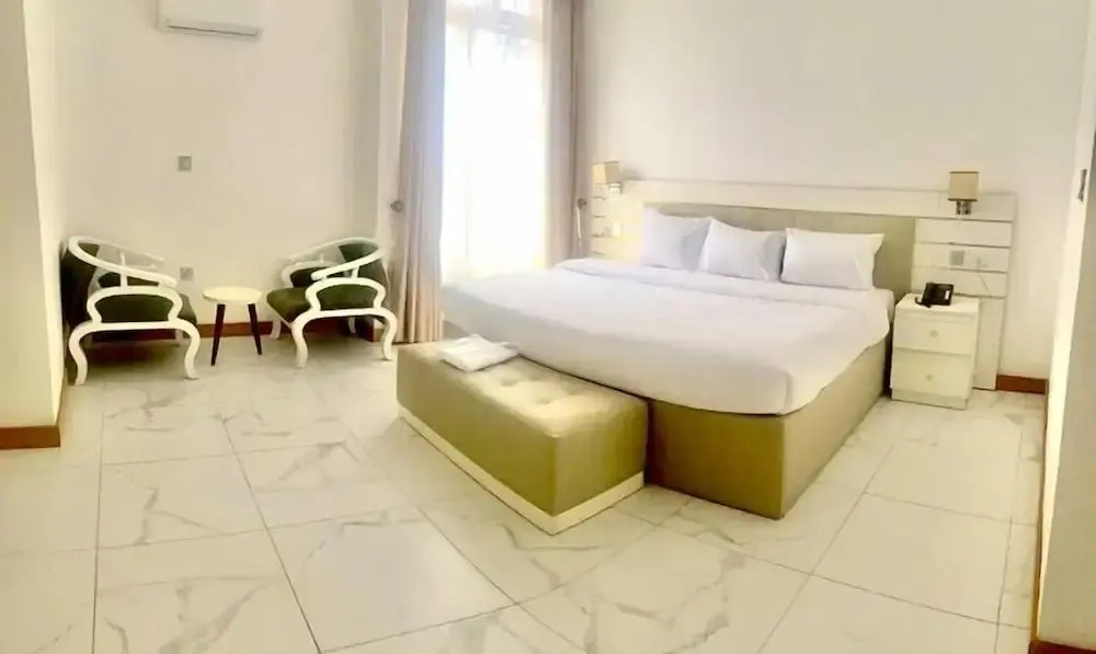 Hani Hotels and Suites