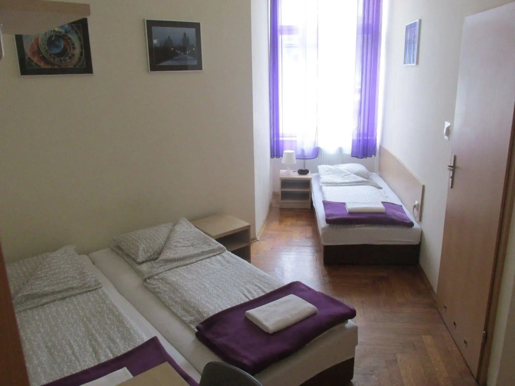 EURO-ROOM