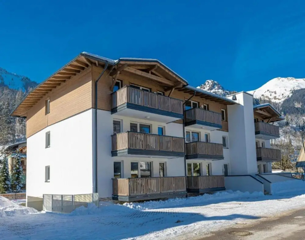 Apartment Near Schlossalmbahn I Lift