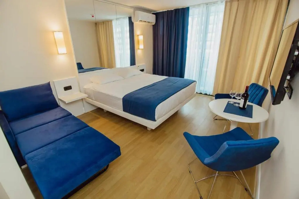 Nuage - 1st Line Sea View Apartments